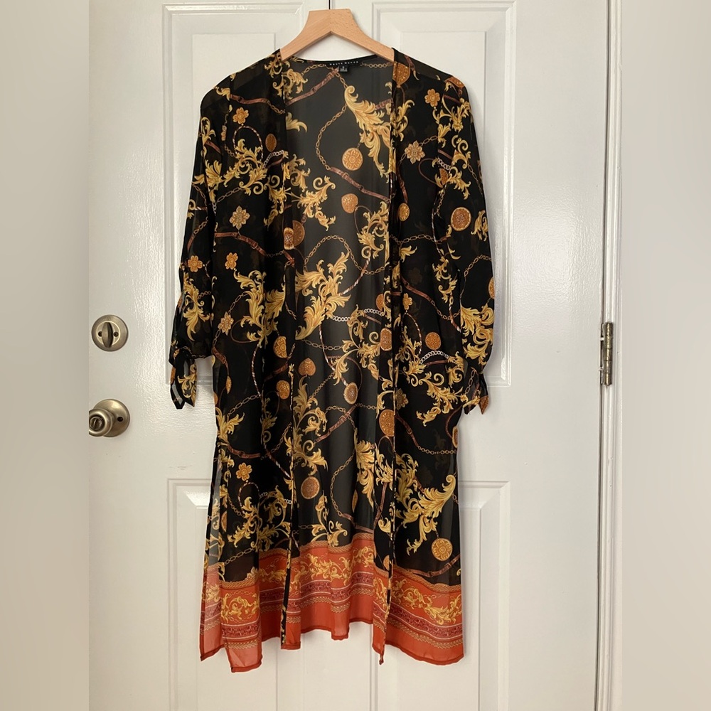 Haute Monde - sheer kimono, gold chain & baroque print